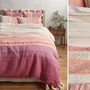 NWT Anthropologie Queen Duvet